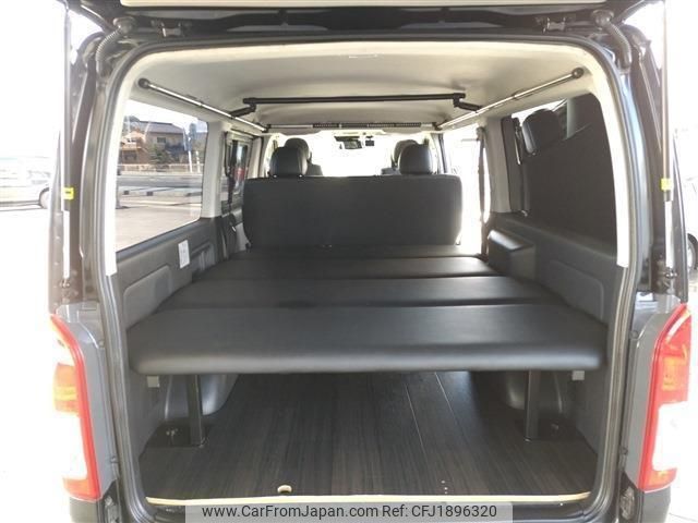 toyota regiusace-van 2018 CFJ1896320 image 2