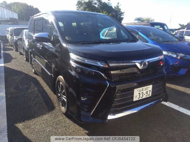 toyota voxy 2018 -TOYOTA 【出雲 300ｻ3392】--Voxy ZRR80W--0400889---TOYOTA 【出雲 300ｻ3392】--Voxy ZRR80W--0400889- image 1