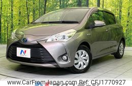 toyota vitz 2017 CFJ1770927