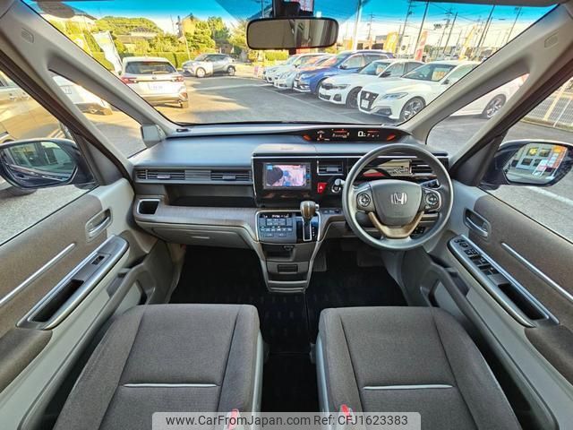 honda stepwagon 2016 CFJ1623383 image 2