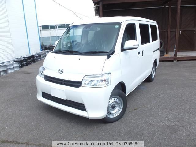 daihatsu daihatsu-others 2024 -DAIHATSU 【函館 400ｾ8035】--ｸﾞﾗﾝﾏｯｸｽｶｰｺﾞ S413V--0000506---DAIHATSU 【函館 400ｾ8035】--ｸﾞﾗﾝﾏｯｸｽｶｰｺﾞ S413V--0000506- image 1