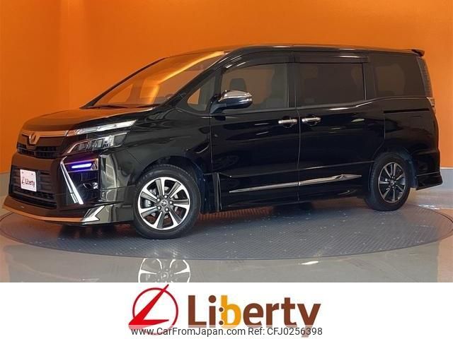 toyota voxy 2018 quick_quick_ZRR80W_ZRR80-0477962 image 1