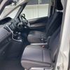 nissan serena 2022 CFJ1683447 image 17
