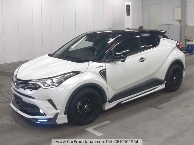 toyota c-hr 2017 quick_quick_DAA-ZYX10_ZYX10-2098792 image 2