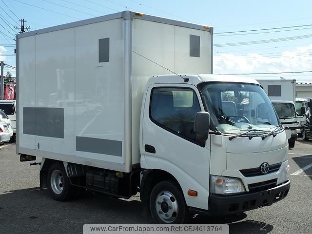 toyota dyna-truck 2013 GOO_NET_EXCHANGE_0504287A30200221W003 image 2