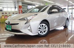 toyota prius 2017 quick_quick_DAA-ZVW50_ZVW50-8073077