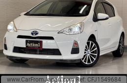 toyota aqua 2014 CFJ1549684