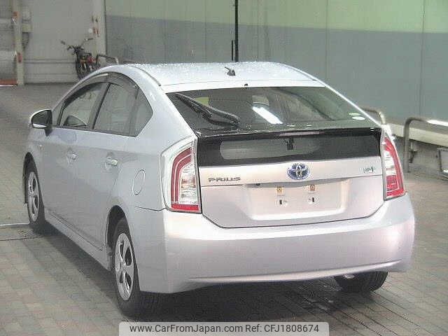 toyota prius 2014 CFJ1808674 image 2