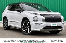 mitsubishi outlander-phev 2023 CFJ1626436