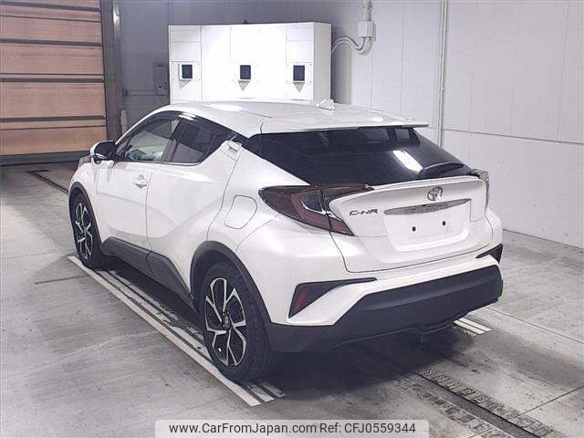 toyota c-hr 2018 -TOYOTA--C-HR NGX10-2002109---TOYOTA--C-HR NGX10-2002109- image 2