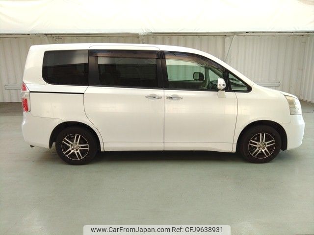 toyota noah 2009 ENHANCEAUTO_1_ea280920 image 2