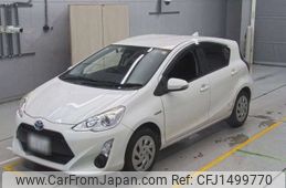 toyota aqua 2016 CFJ1499770