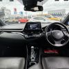 toyota c-hr 2017 quick_quick_DAA-ZYX10_ZYX10-2058531 image 2