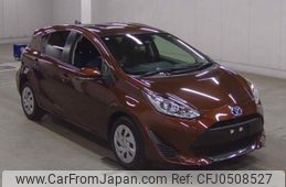 toyota aqua 2021 quick_quick_6AA-NHP10_2711575