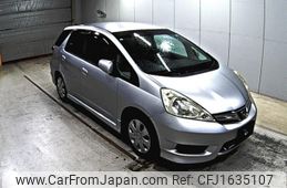 honda fit-shuttle 2011 CFJ1635107
