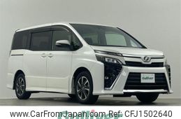 toyota voxy 2017 CFJ1502640