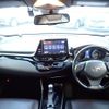 toyota c-hr 2017 REALMOTOR_N2024110132F-12 image 9