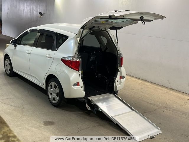 toyota ractis 2011 CFJ1576486 image 2