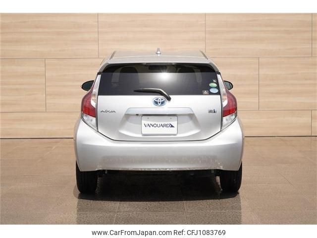 toyota aqua 2016 -TOYOTA 【岡山 533ﾗ1331】--AQUA NHP10--6512658---TOYOTA 【岡山 533ﾗ1331】--AQUA NHP10--6512658- image 2