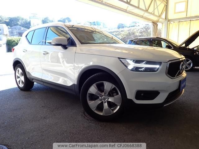 volvo xc40 2022 quick_quick_5AA-XB420TXCM_YV1XZK7MFN2710144 image 1