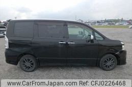 toyota voxy 2009 NIKYO_SC34584