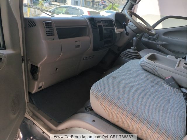 toyota toyoace 2004 CFJ1738837 image 2