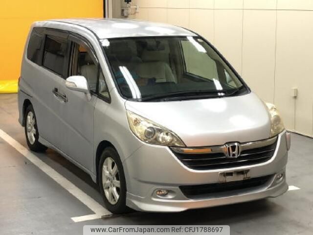 honda stepwagon 2006 CFJ1788697 image 1
