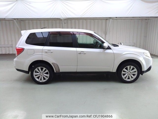 subaru forester 2011 CFJ1904866 image 2