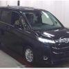 toyota noah 2022 quick_quick_6AA-ZWR90W_0013239 image 4