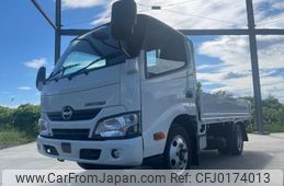 hino dutro 2018 GOO_NET_EXCHANGE_0401987A30240904W002