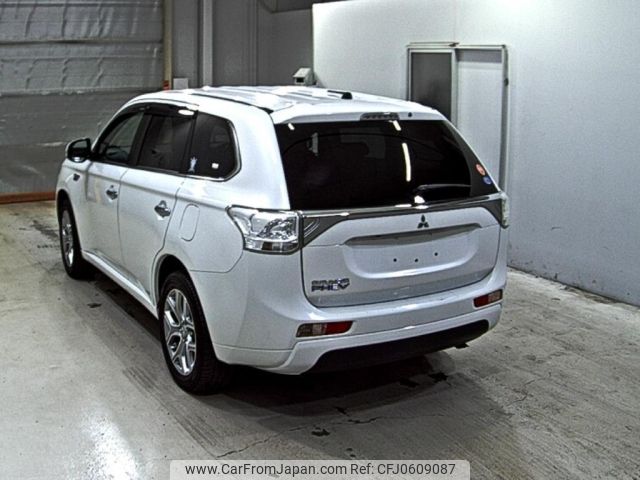 mitsubishi outlander-phev 2013 -MITSUBISHI--Outlander PHEV GG2W-0004704---MITSUBISHI--Outlander PHEV GG2W-0004704- image 2