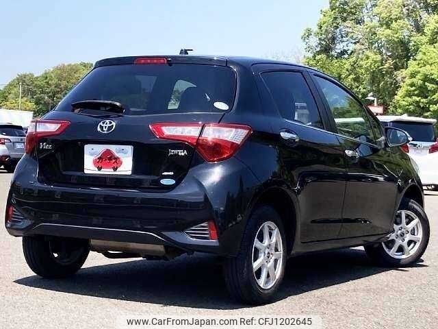 toyota vitz 2017 504928-930067 image 2