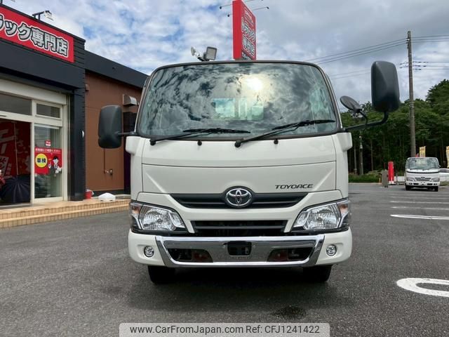 toyota toyoace 2017 GOO_NET_EXCHANGE_0401987A30250604W001 image 2