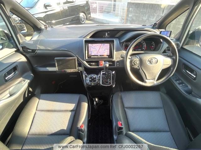 toyota voxy 2016 -TOYOTA--Voxy DBA-ZRR80W--ZRR80-0238570---TOYOTA--Voxy DBA-ZRR80W--ZRR80-0238570- image 2