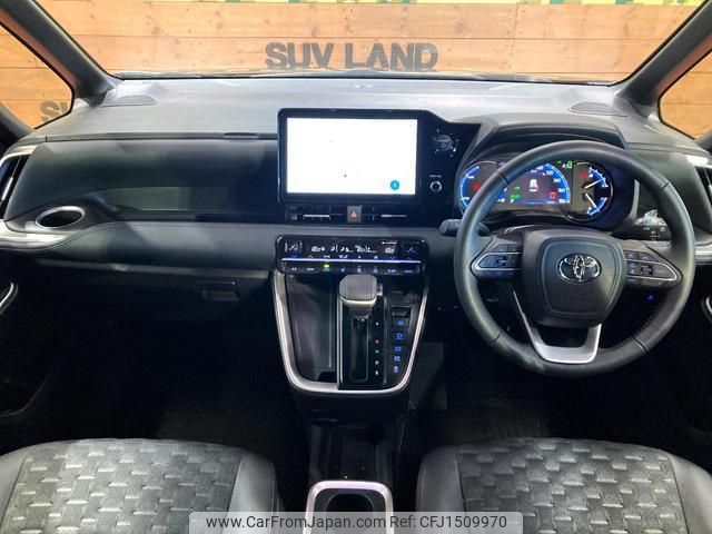 toyota voxy 2024 CFJ1509970 image 2