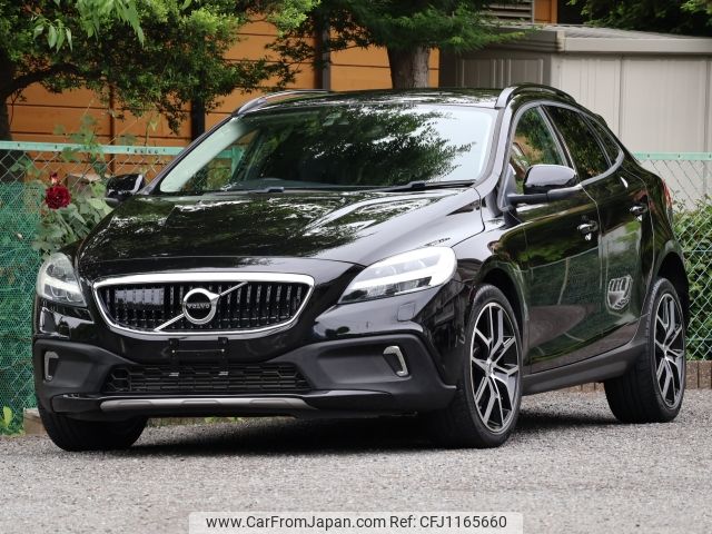 volvo v40 2017 -VOLVO--Volvo V40 CBA-MB420XC--YV1MZ402CH2136660---VOLVO--Volvo V40 CBA-MB420XC--YV1MZ402CH2136660- image 1