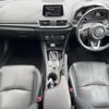 mazda axela 2017 CFJ1538617 image 2