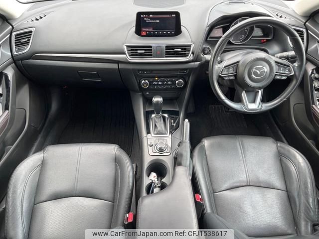 mazda axela 2017 CFJ1538617 image 2