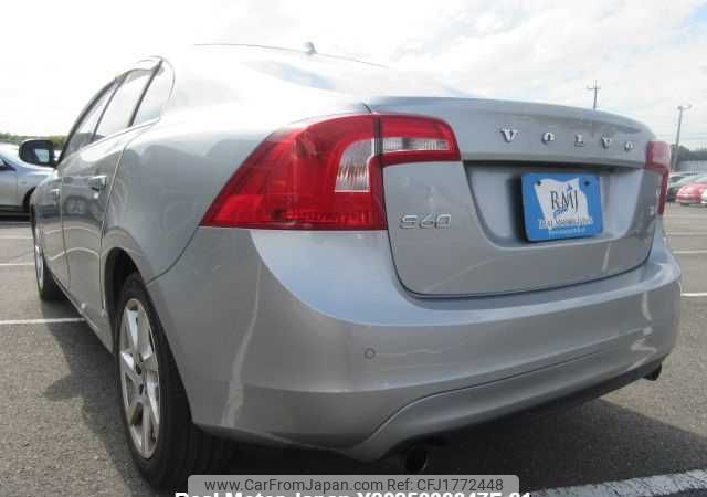 volvo s60 2015 CFJ1772448 image 2