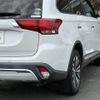 mitsubishi outlander 2018 CFJ1860396 image 11