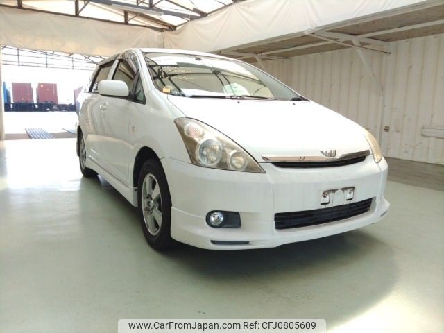 toyota wish 2004 ENHANCEAUTO_1_ea295543 image 1