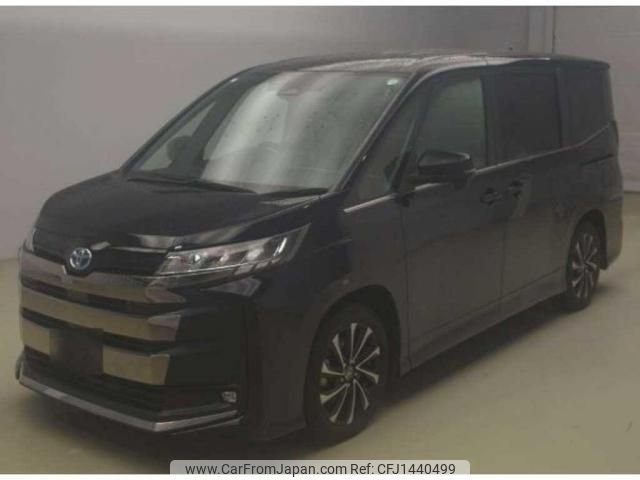 toyota noah 2023 quick_quick_6AA-ZWR90W_0117125 image 1