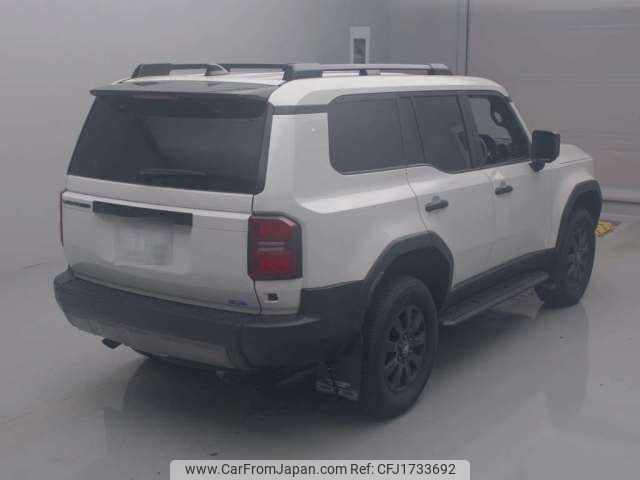 toyota land-cruiser-wagon 2024 CFJ1733692 image 2