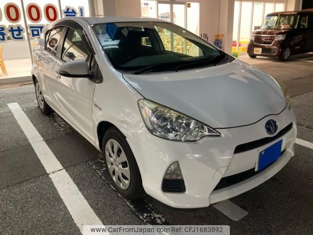 toyota aqua 2014 CFJ1683892 image 1