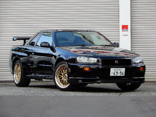 car_52cb2c76-51cb-45a1-8886-