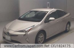 toyota prius 2017 CFJ1824175