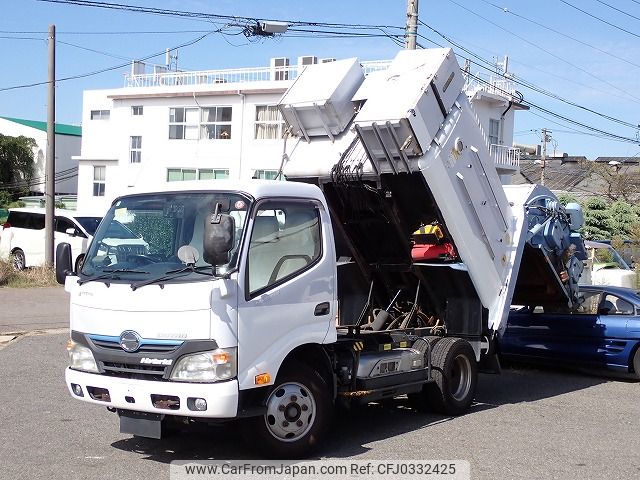 hino dutro 2015 24120511 image 1