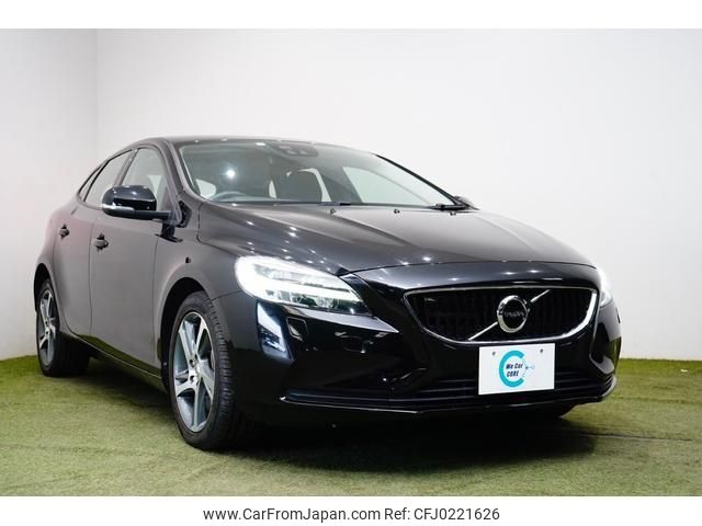 volvo v40 2019 -VOLVO--Volvo V40 MB4154T--K2568277---VOLVO--Volvo V40 MB4154T--K2568277- image 1