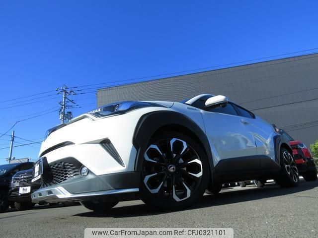 toyota c-hr 2018 quick_quick_DAA-ZYX10_ZYX10-21540002 image 2