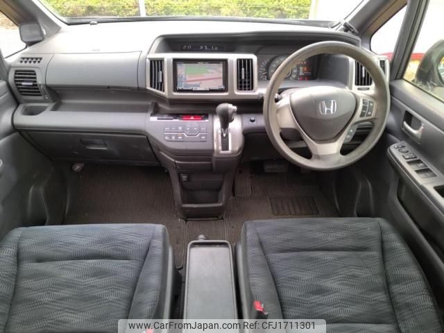 honda stepwagon 2012 CFJ1711301 image 2